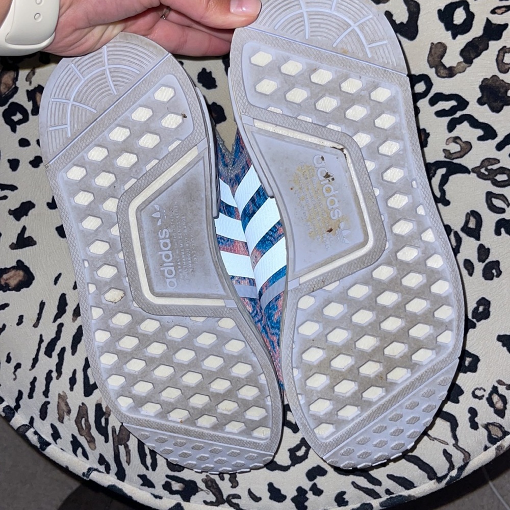Adidas NMD R1 - Picture 2 of 5